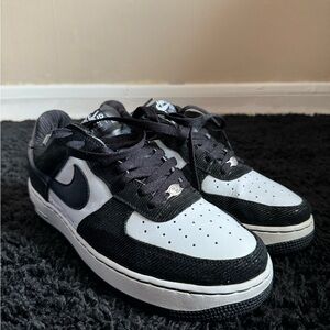 Nike Air Force 1 Premium “Tuxedo”